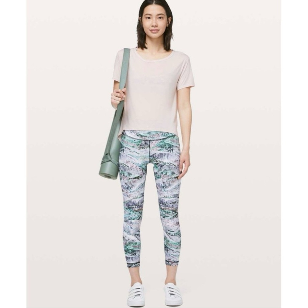 Lululemon Wunder Under High Rise Tight in Springscape